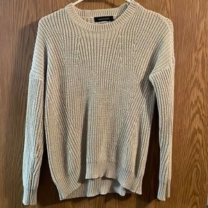 SM - Sweater - Womens